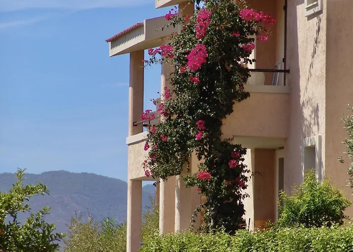 Isa-village In Porto Corallo Just 200 Meters From The Sea, With Private Outdoor Area Apartahotel